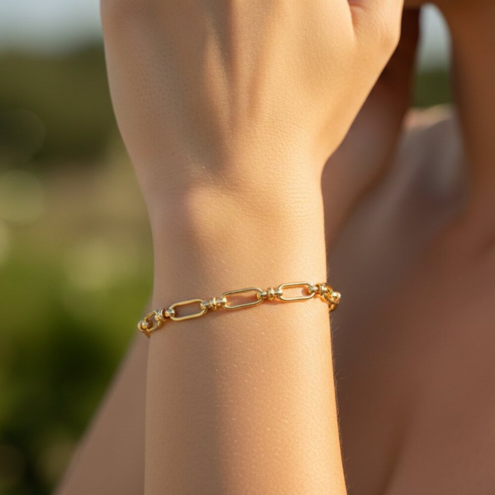"Trendy Handmade Bracelet – A Thoughtful Gift for Girls & Women | UNVRC1581 - Picture 1 of 4